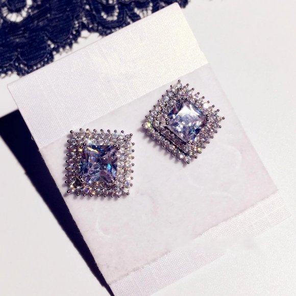 NEW 18K Princess Cut Double Halo Diamond Earrings - Picture 2 of 5